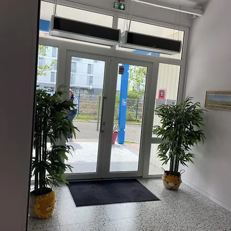 Cit'hotel Du Parc Hotel Poissy
